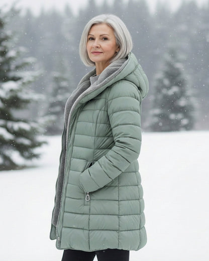 Alice foret vinterjakke i quiltet puffer-stil med hætte og lynlås