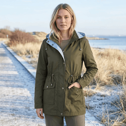 Lang vandtæt vintertrenchcoat med hætte og justerbar talje