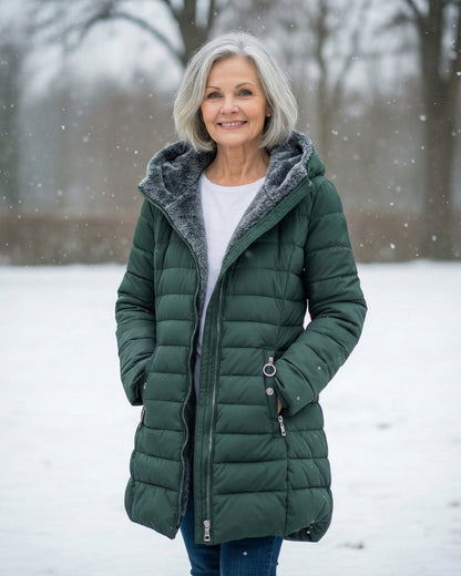 Alice foret vinterjakke i quiltet puffer-stil med hætte og lynlås
