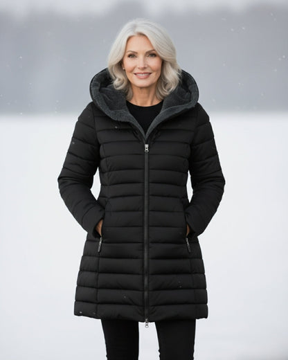 Alice foret vinterjakke i quiltet puffer-stil med hætte og lynlås